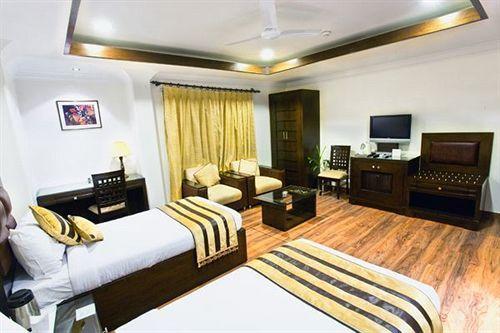Hotel Aaron Castle Neu-Delhi Exterior foto
